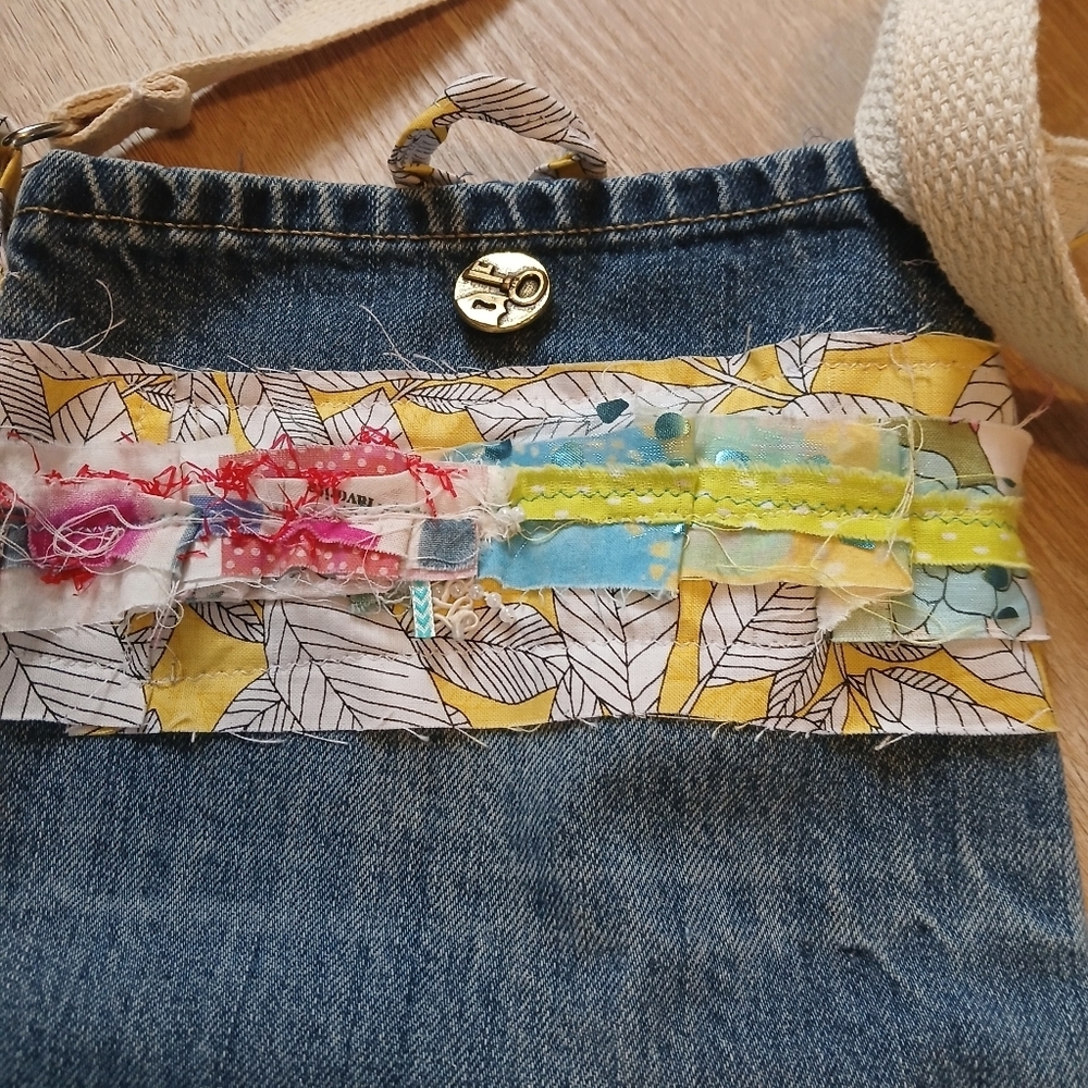 Upcycled Denim Crossbody Bag Handmade with Floral Trim Jeans Patchwork Trim - Picture 4 of 13